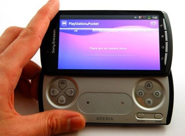 Can canh Sony Ericsson Xperia Play hinh anh
