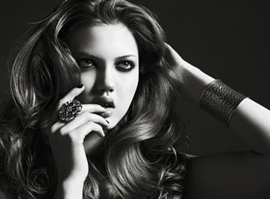 Lindsey Wixson an tuong cung den - trang hinh anh