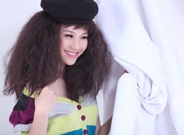 Thao Nhi tre trung voi toc xu hinh anh