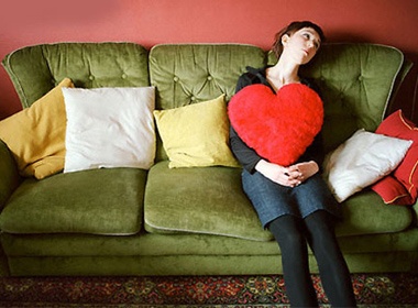 Khi gai e len con hinh anh