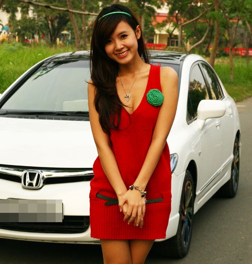 Midu lan dau cam mic hinh anh