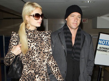 Paris Hilton sap lay chong? hinh anh