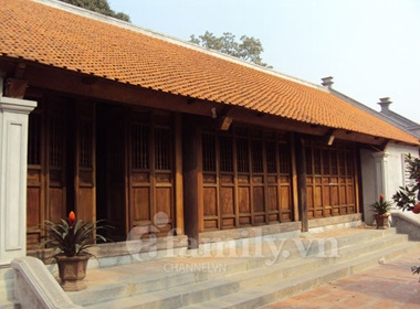 Ve tham ngoi chua De nhat... vang khach hinh anh