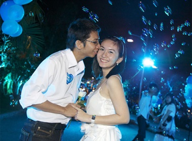 Mot dem thang hoa tinh yeu cua gioi tre hinh anh