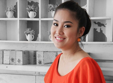 Le Phuong noi bat voi ao cam hinh anh