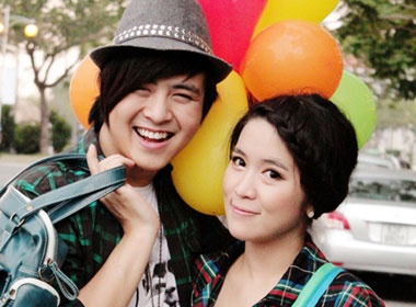 Wanbi Tuan Anh 'xi tin' ben 'ban gai' Han Quoc hinh anh