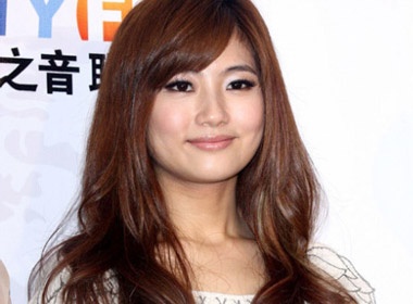 Selina chi duoc boi thuong 1,5 trieu USD hinh anh