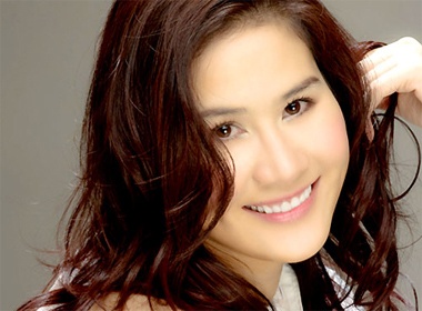 Than Thuy Ha: 'Chong toi khong bao gio lon duoc' hinh anh