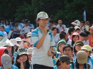 Hon 7.000 hoc sinh tham gia tu van huong nghiep hinh anh