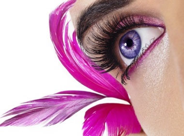 Meo trang diem xoa tan quang mat hinh anh