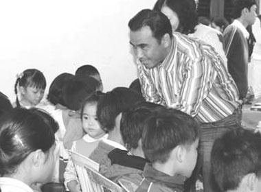 Quyen Linh: 'Cai ngheo van hien dien trong cuoc song cua toi' hinh anh