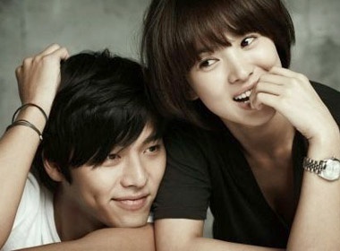 Chuyen tinh Hyun Bin va Song Hye Kyo tan vo hinh anh