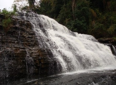 Ngam ve dep hoang so cua thac Thuy Tien hinh anh