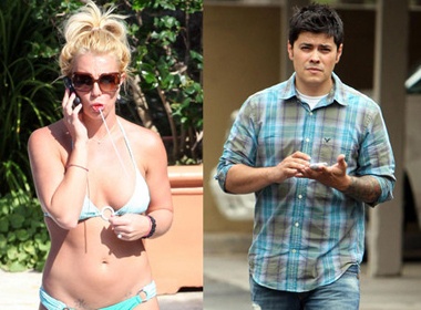 Ve si doa tung anh nude cua Britney Spears hinh anh