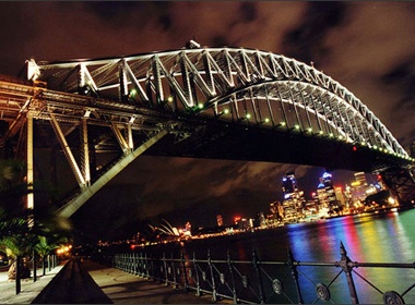 14 cay cau noi tieng nhat the gioi hinh anh