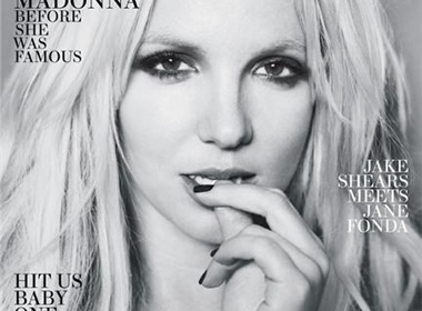 Britney Spears boc lua tren tap chi cho nguoi dong tinh hinh anh