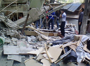 Canh do nat sau tran dong dat o Trung Quoc hinh anh