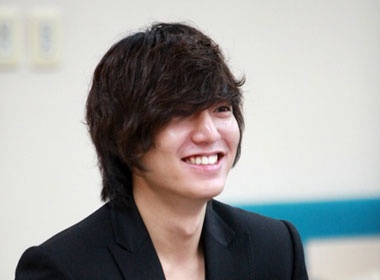 Lee Min Ho map len trong thay hinh anh