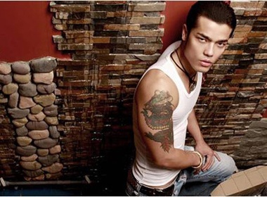 Bi mat hinh xam cua sao Viet hinh anh