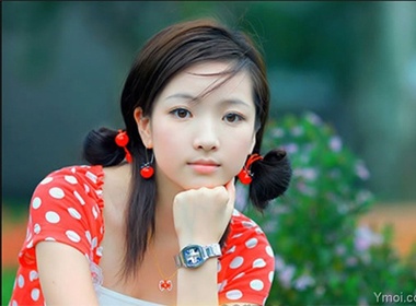 6 kieu gai ngoan lam dan ong 'chan om' hinh anh