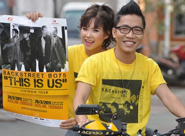 Khoi My va Hoang Rapper hao hung cho Backstreet Boys hinh anh
