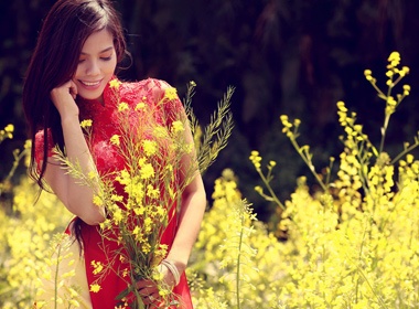 Ao dai cach tan cua Ngo Nhat Huy hinh anh