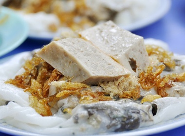 La mieng voi banh cuon nam tom pho Ba Trieu hinh anh