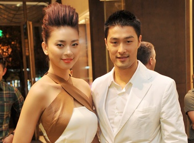 Ngo Thanh Van - Tri Nguyen lai tinh tu ben nhau hinh anh