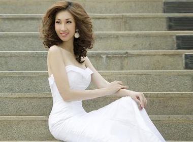 ‘Chi Leu’ khoe eo thon quyen ru hinh anh