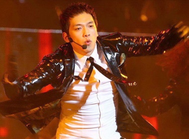 Rain 'chay' het minh trong liveshow cuoi truoc khi nhap ngu hinh anh