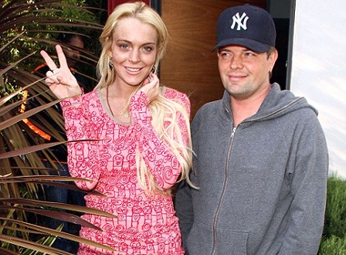 Lilo cuoi tuoi du bi tinh cu 'phu bac' hinh anh