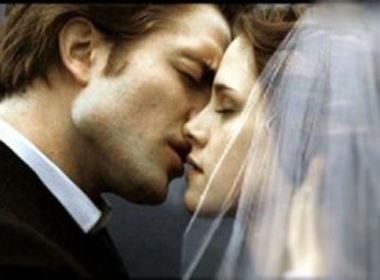 'Ma ca rong Edward' dung rang mo de cho vo hinh anh