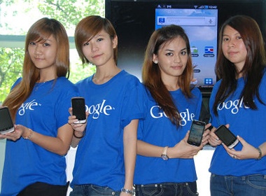 Tim kiem bang giong noi tren Google ho tro 19 ngon ngu hinh anh