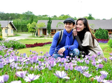 Chung Thuc Quyen dep doi cung chang ho Hua hinh anh