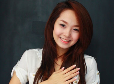 Minh Hang se ban dau gia ca tu quan ao? hinh anh