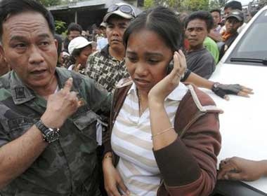 Toan bo giao vien va hoc sinh bi bat coc o Philippines da duoc tha hinh anh