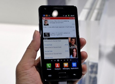 Samsung Galaxy S II hoan ban ra toi thang 5 hinh anh