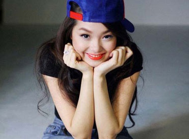 Minh Hang: 'Toi chua bao gio ngu quen tren chien thang' hinh anh