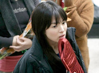 Song Hye Kyo mat moc dang yeu hinh anh