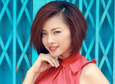 Ngo Thanh Van: 'Neu dang hanh phuc, tai sao phai voi vang?' hinh anh