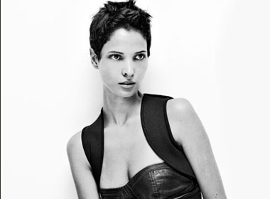 Bup be phuong dong Hanaa Ben Abdesslem hinh anh