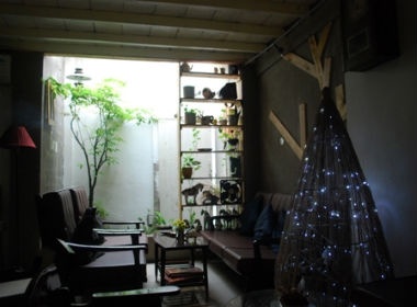 Ngoi nha binh yen va ngau hung o Farm hinh anh