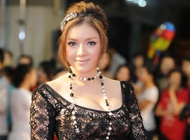 Nhung bo dam quyen ru cua Ly Nha Ky hinh anh