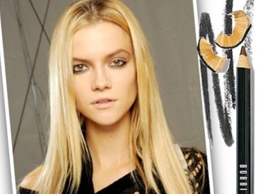 Ba kieu bien hoa voi doi mat hinh anh