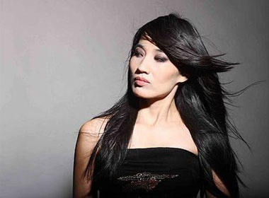 Co gai Viet duoc Tong thong Czech goi ten 'Huong co' hinh anh