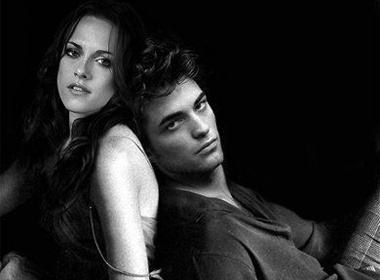 R.Pattinson mua nhan kim cuong cau hon ban gai? hinh anh