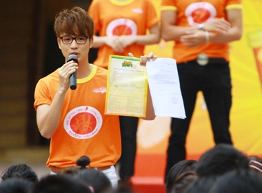 MC Thanh Tu mang Dai su the thao hoc duong ra Bac hinh anh