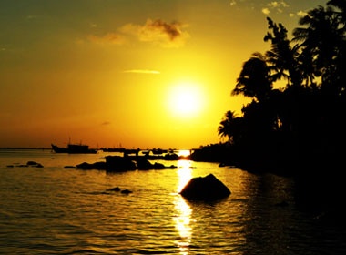 Ve dep ngo ngang cua dao nui lua o Bien Dong hinh anh