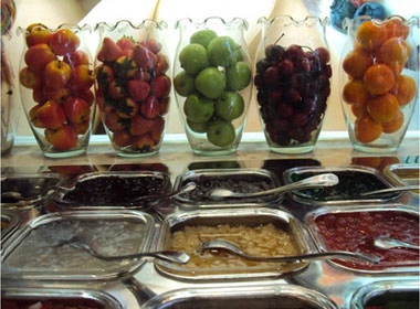 Yogurt Berry Mucho uop lanh ca mua he hinh anh