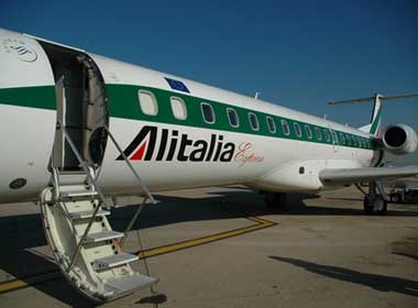 Hanh khach rut dao doi cuop may bay hinh anh